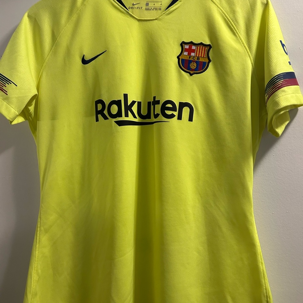 Barcelona Shirt Women’s Large (fitted) Nike 2018 Soccer FIFA Rakuten Dry Fit